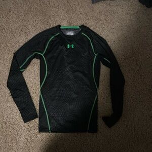 Long sleeve under shirt under armour